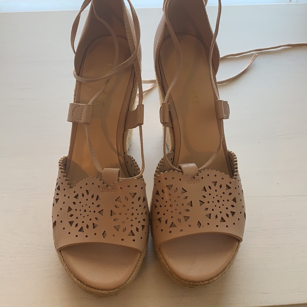 Nine West | Nude Wedges Sz 7